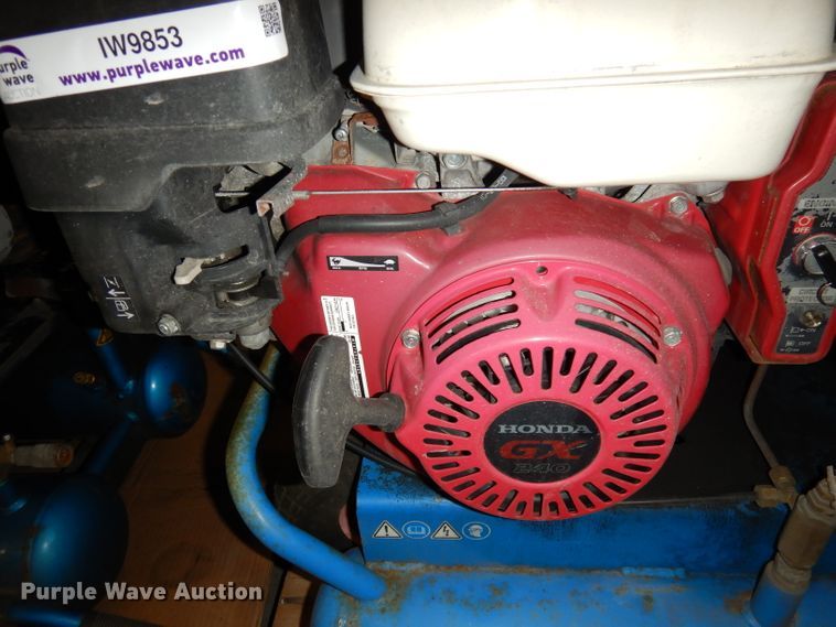 image for item IW9853 Puma  air compressor