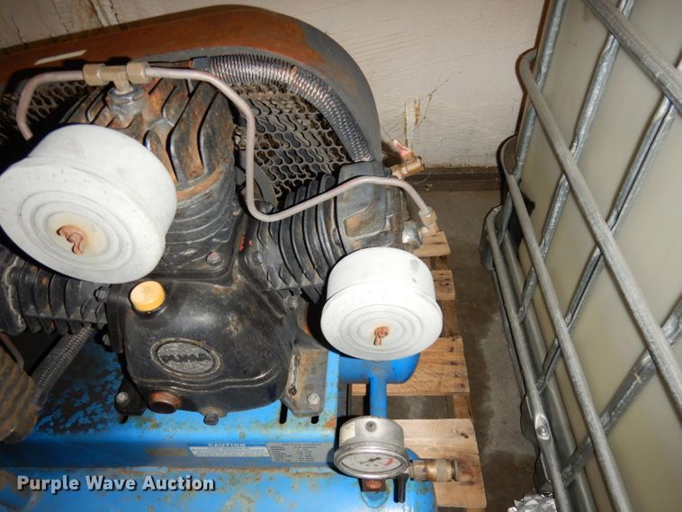 image for item IW9853 Puma  air compressor