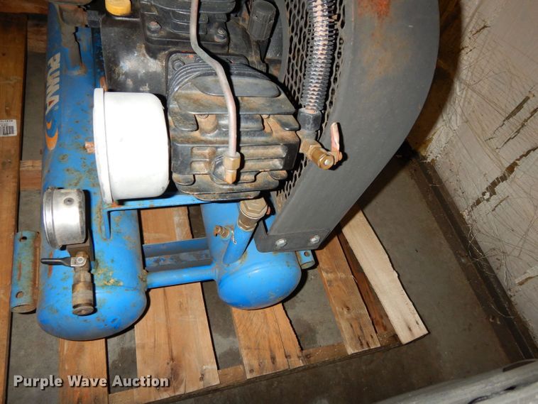 image for item IW9853 Puma  air compressor