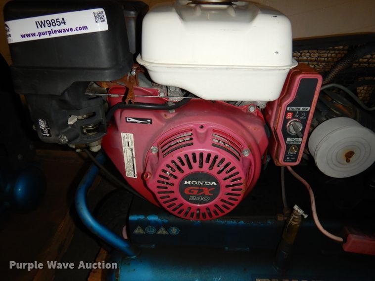 image for item IW9854 Puma  air compressor