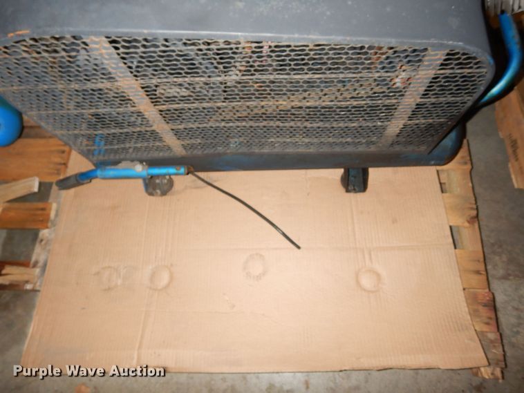 image for item IW9854 Puma  air compressor