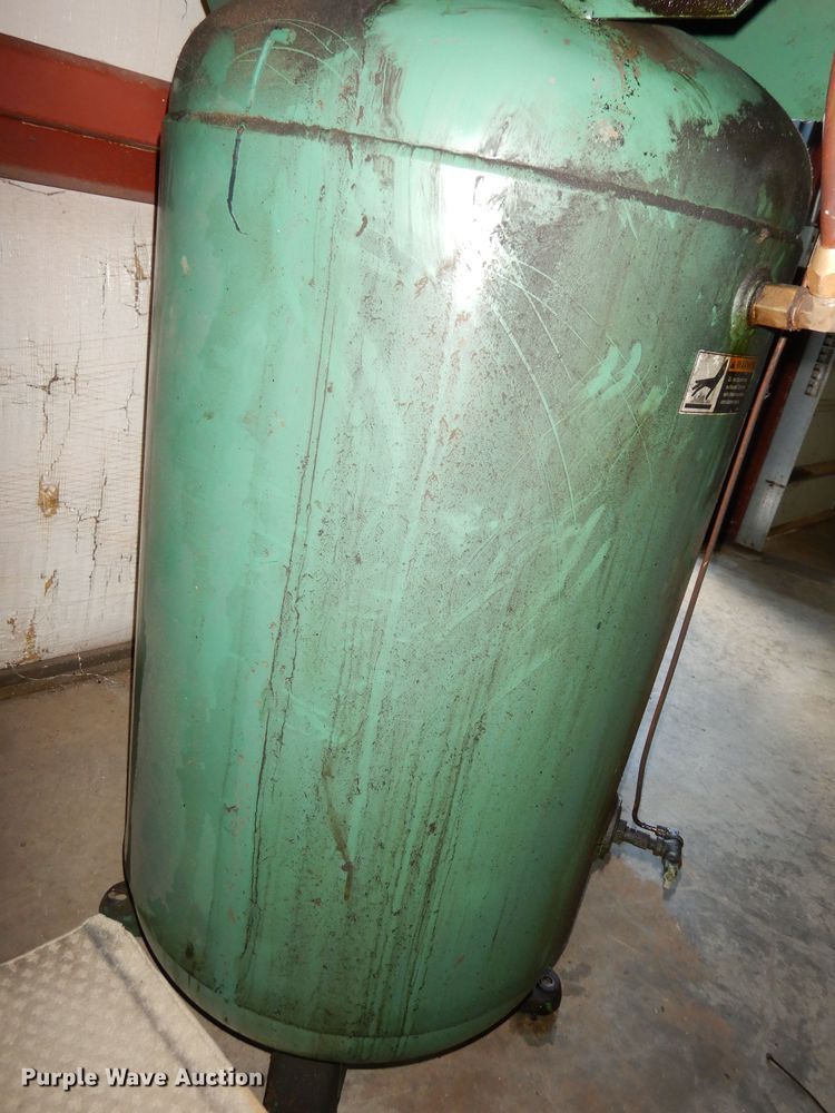 image for item IW9860 Champion  air compressor