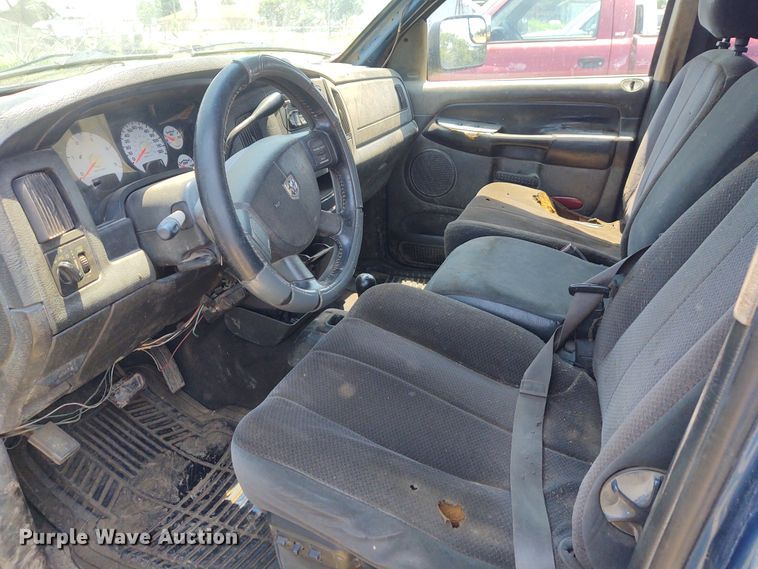 image for item BY9342 2005 Dodge Ram 3500  Quad Cab flatbed pickup truck