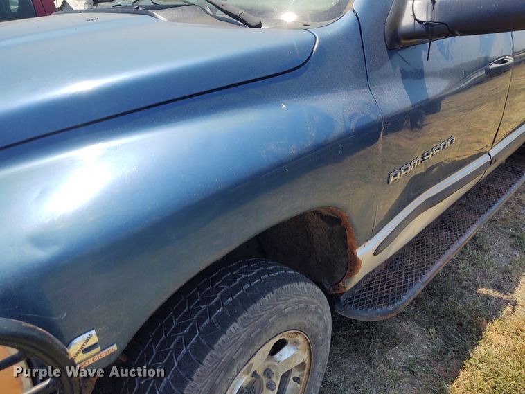 image for item BY9342 2005 Dodge Ram 3500  Quad Cab flatbed pickup truck