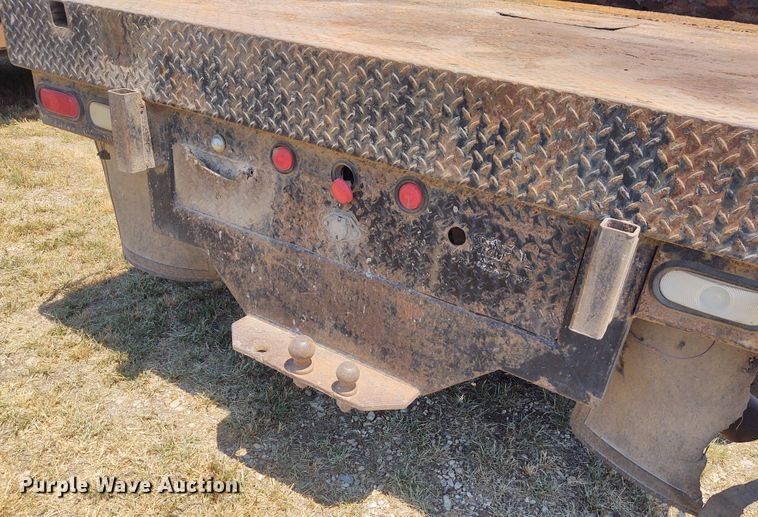 image for item BY9342 2005 Dodge Ram 3500  Quad Cab flatbed pickup truck