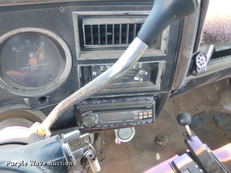 image for item BY9345 1984 Chevrolet K10  pickup truck