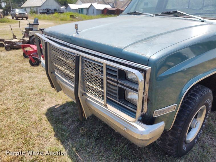 image for item BY9345 1984 Chevrolet K10  pickup truck