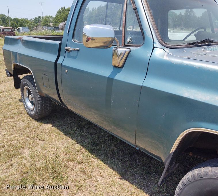 image for item BY9345 1984 Chevrolet K10  pickup truck