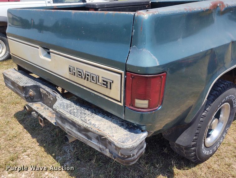 image for item BY9345 1984 Chevrolet K10  pickup truck