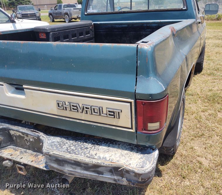 image for item BY9345 1984 Chevrolet K10  pickup truck