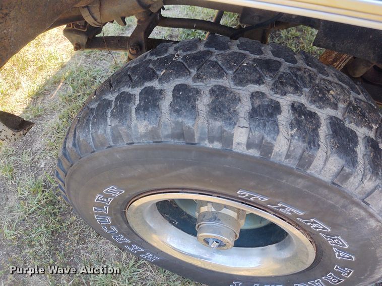 image for item BY9345 1984 Chevrolet K10  pickup truck