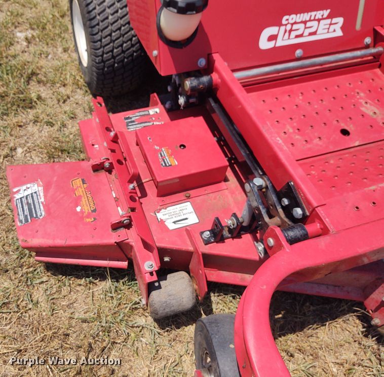 image for item BY9346 Country Clipper Jazee  ZTR lawn mower