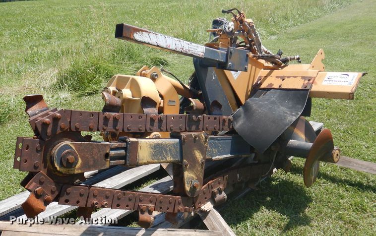 image for item DA5323 1996 Case 560  trencher