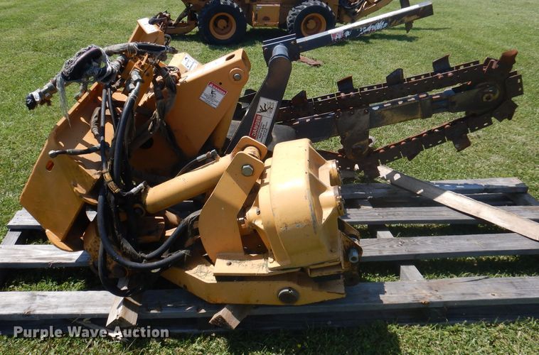 image for item DA5323 1996 Case 560  trencher