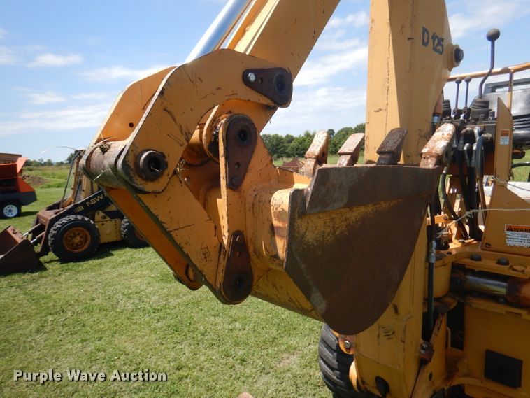 image for item DA5323 1996 Case 560  trencher