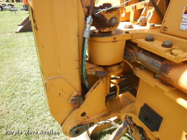 image for item DA5323 1996 Case 560  trencher