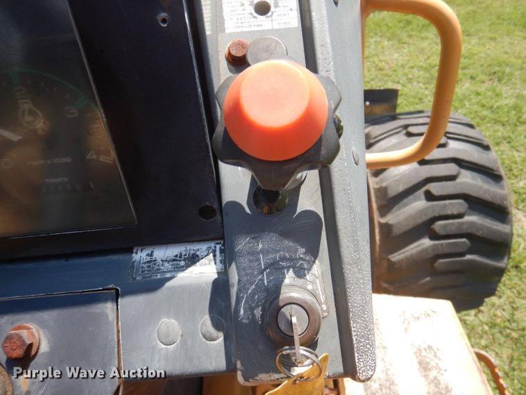 image for item DA5323 1996 Case 560  trencher