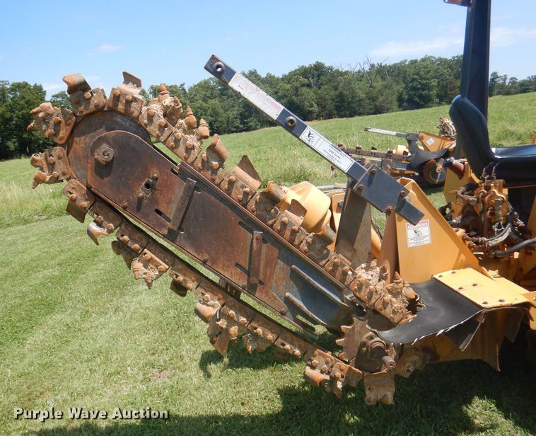 image for item DA5323 1996 Case 560  trencher