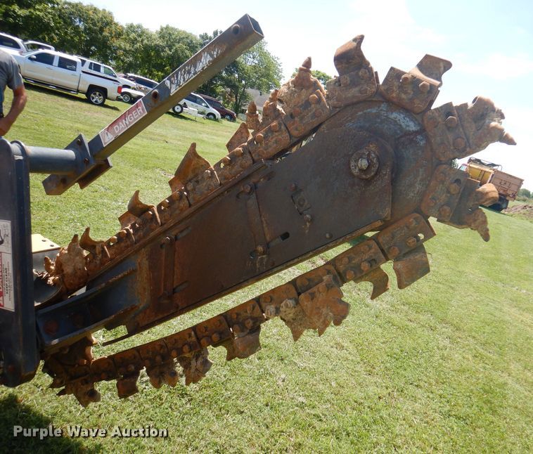 image for item DA5323 1996 Case 560  trencher