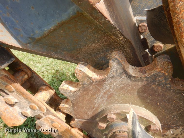 image for item DA5323 1996 Case 560  trencher