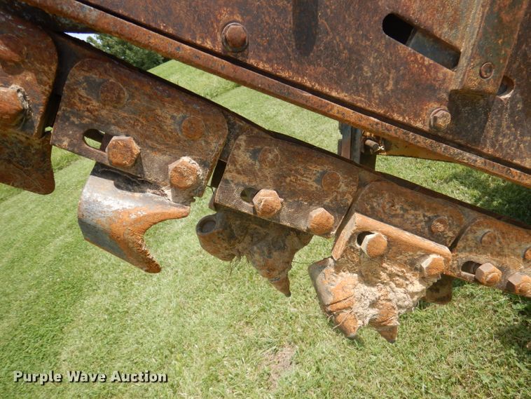 image for item DA5323 1996 Case 560  trencher