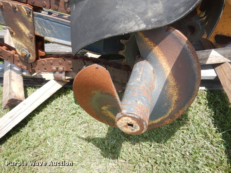 image for item DA5323 1996 Case 560  trencher