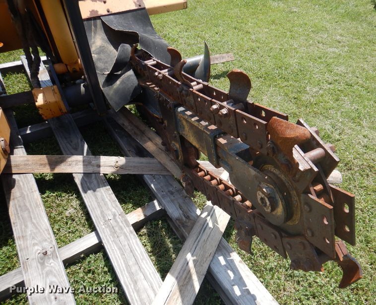 image for item DA5323 1996 Case 560  trencher