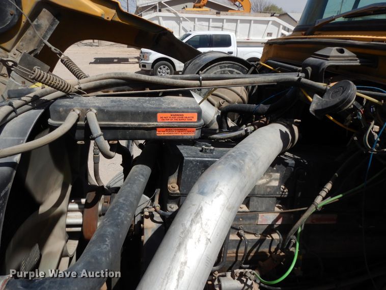 image for item DC2157 1992 Ford LTA9000  vacuum truck