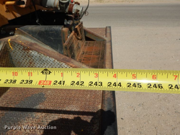 image for item DC2157 1992 Ford LTA9000  vacuum truck