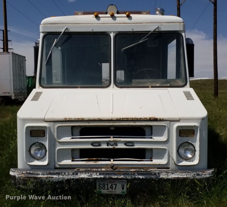 image for item DH5605 1971 GMC 3500  delivery truck