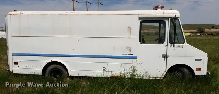 image for item DH5605 1971 GMC 3500  delivery truck