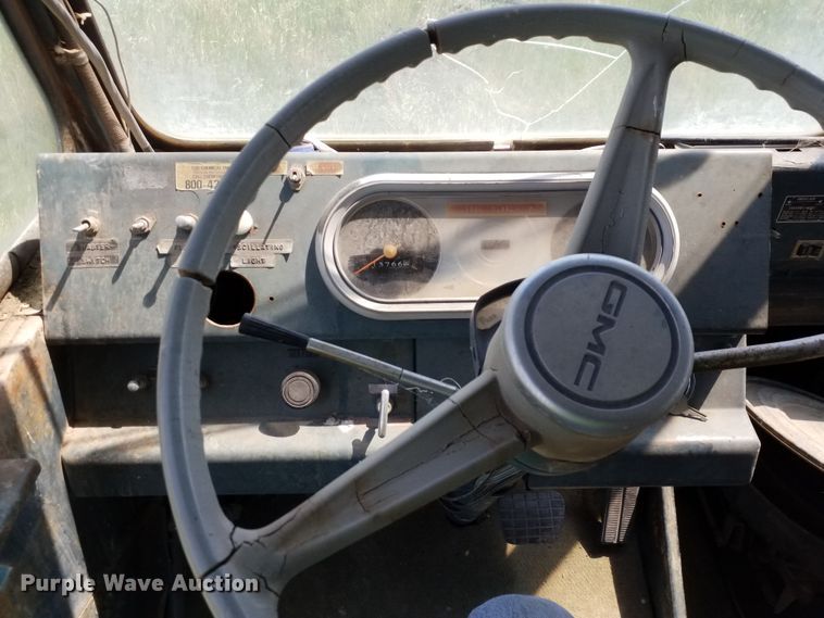 image for item DH5605 1971 GMC 3500  delivery truck