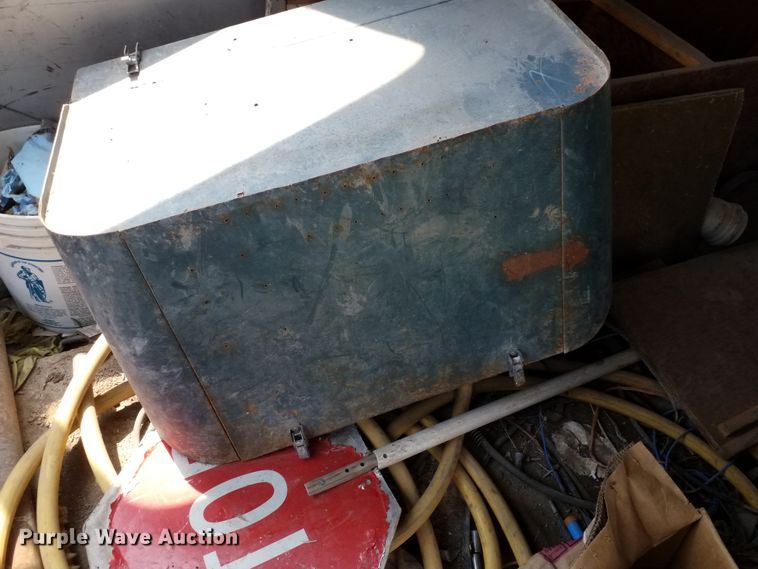 image for item DH5605 1971 GMC 3500  delivery truck