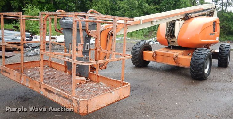 image for item DI6741 1999 JLG 600A  boom lift