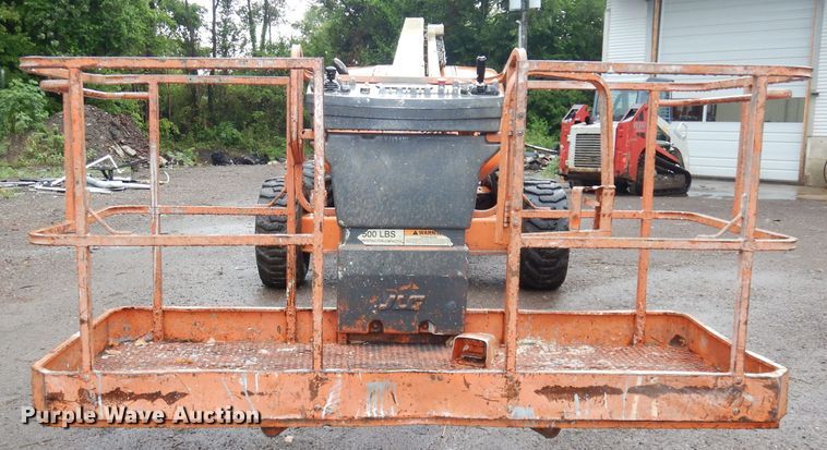 image for item DI6741 1999 JLG 600A  boom lift
