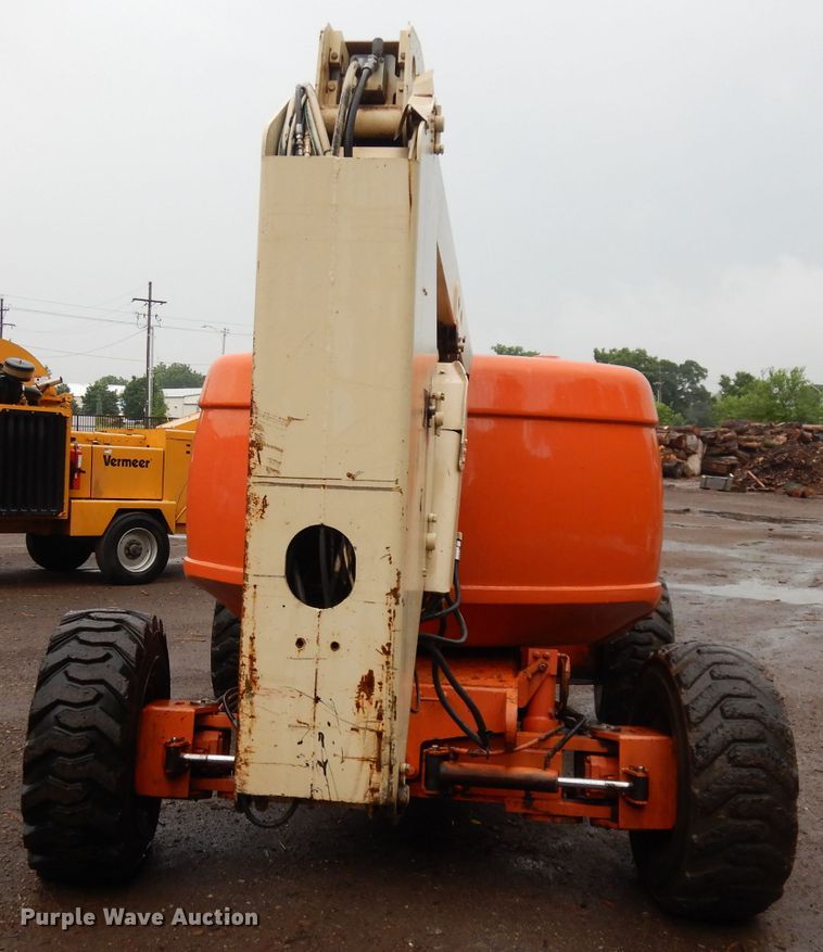 image for item DI6741 1999 JLG 600A  boom lift
