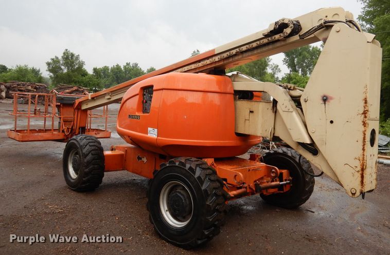 image for item DI6741 1999 JLG 600A  boom lift