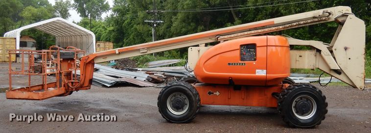 image for item DI6741 1999 JLG 600A  boom lift