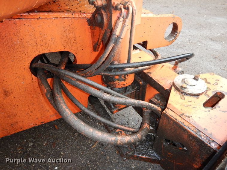 image for item DI6741 1999 JLG 600A  boom lift
