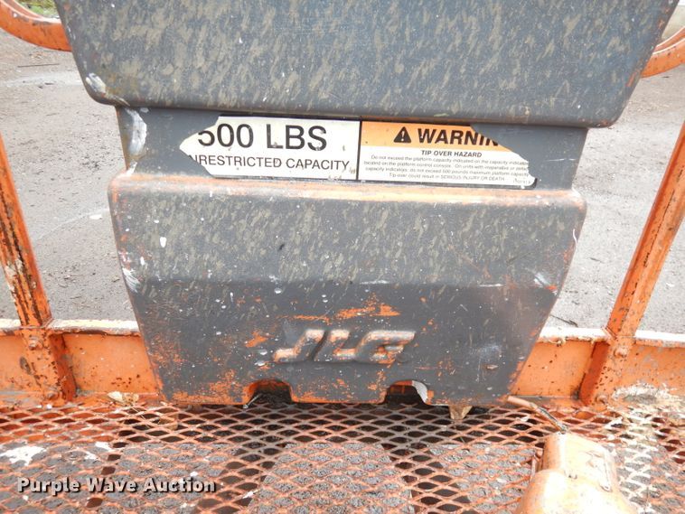 image for item DI6741 1999 JLG 600A  boom lift