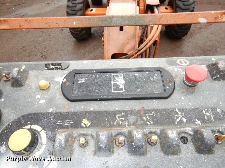 image for item DI6741 1999 JLG 600A  boom lift