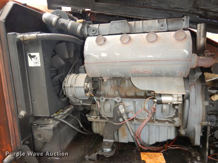 image for item DI6741 1999 JLG 600A  boom lift