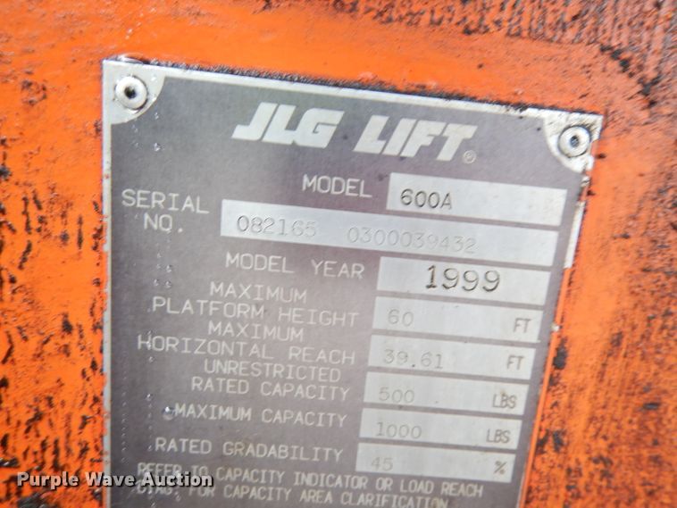 image for item DI6741 1999 JLG 600A  boom lift