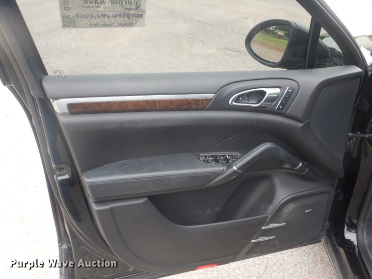image for item DJ0546 2013 Porsche Cayenne  SUV