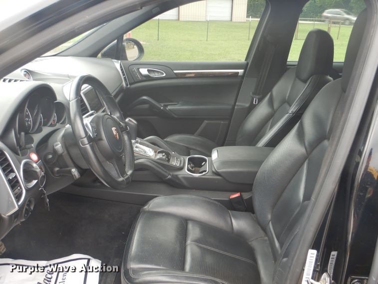 image for item DJ0546 2013 Porsche Cayenne  SUV