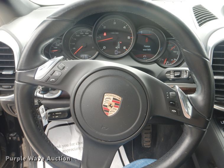 image for item DJ0546 2013 Porsche Cayenne  SUV