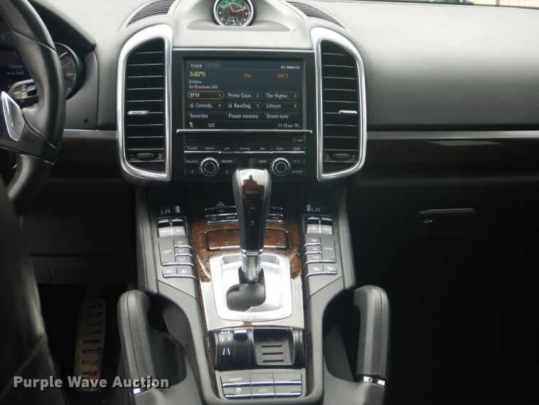 image for item DJ0546 2013 Porsche Cayenne  SUV