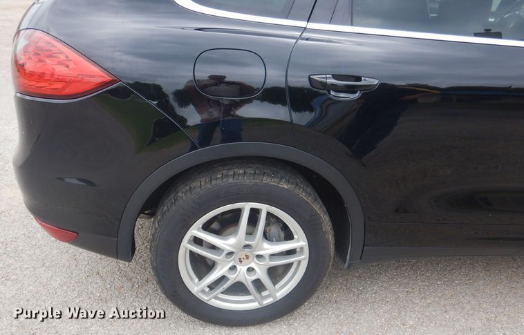 image for item DJ0546 2013 Porsche Cayenne  SUV