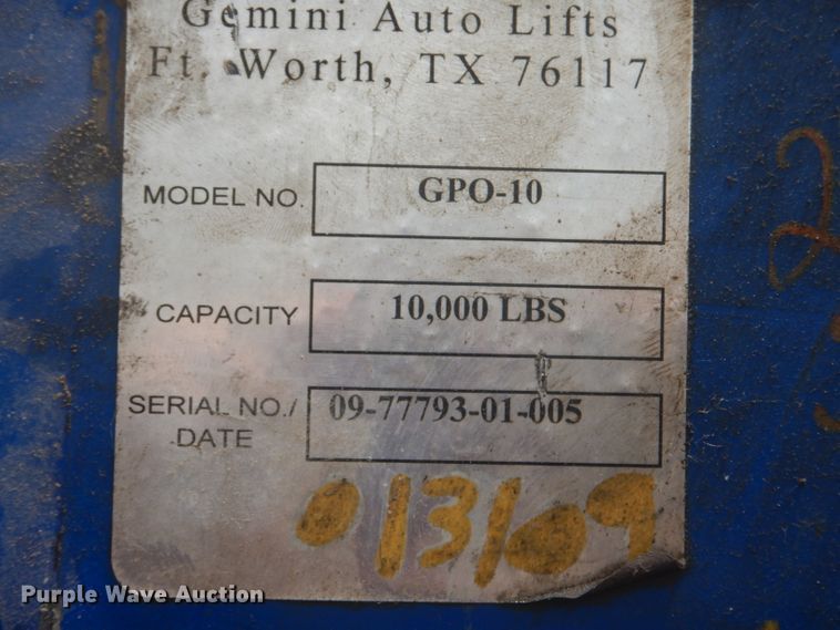 image for item DJ0551 (2) GPO 10 two post automotive lifts