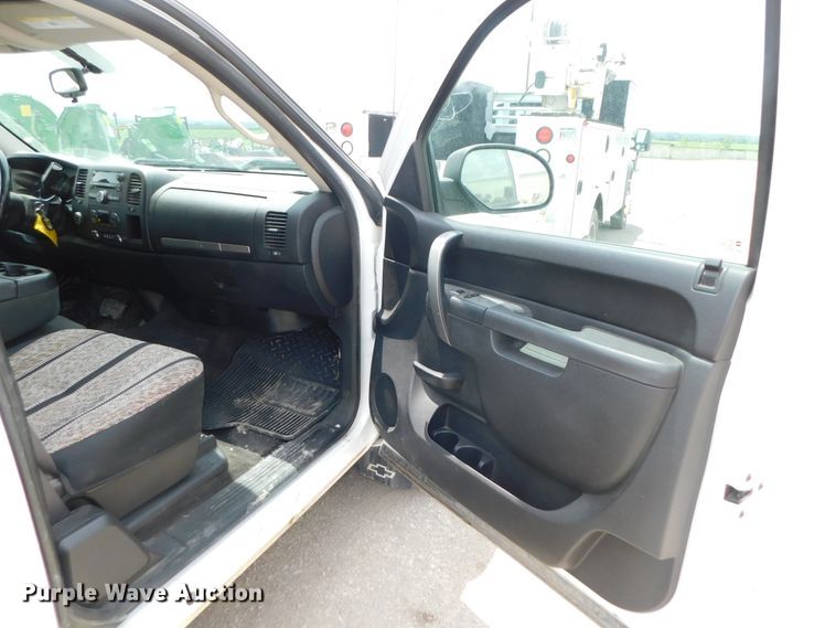 image for item DK8588 2012 Chevrolet Silverado 1500  Ext. Cab pickup truck